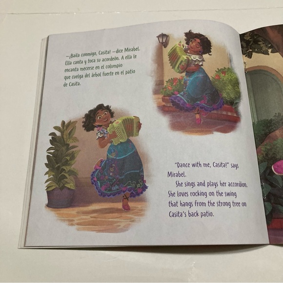 Disney Encanto book - Picture 3 of 4